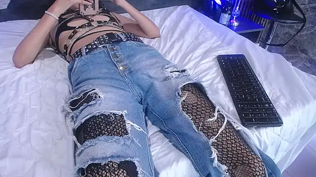 Snapshot of bellatrix25 chatting on 12.06.24 bellatrix25 online show from 12.06.24