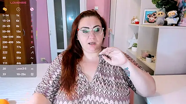 Snapshot of lovely_adelle chatting on 12.13.25 lovely adelle online show from 12.13.25