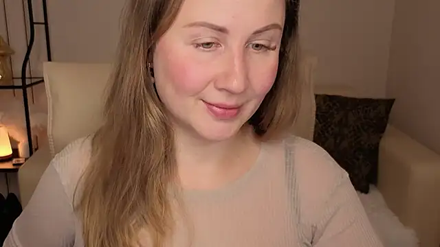 Snapshot of Helens_love chatting on 10.17.25 Helens love online show from 10.17.25