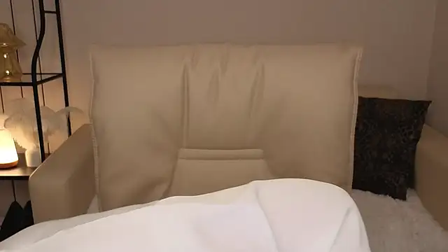 Snapshot of Helens_love chatting on 11.20.25 Helens love online show from 11.20.25