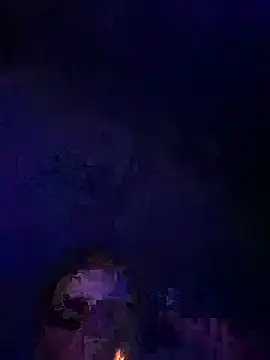 Snapshot of YawlingJingoist chatting on 11.26.25 YawlingJingoist online show from 11.26.25