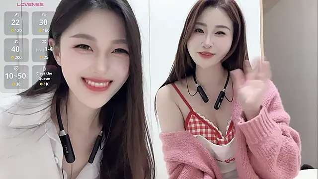 Snapshot of Sweet-Angel999 chatting on 12.29.24 Sweet-Angel999 online show from 12.29.24