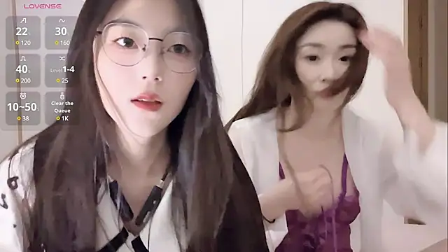 Snapshot of Sweet-Angel999 chatting on 02.02.25 Sweet-Angel999 online show from 02.02.25