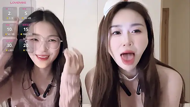 Snapshot of Sweet-Angel999 chatting on 02.15.25 Sweet-Angel999 online show from 02.15.25