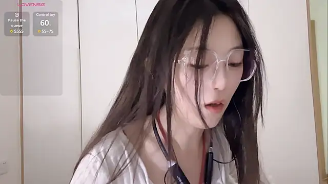 Snapshot of Sweet-Angel999 chatting on 03.03.25 Sweet-Angel999 online show from 03.03.25