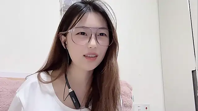 Snapshot of Sweet-Angel999 chatting on 02.28.26 Sweet-Angel999 online show from 02.28.26