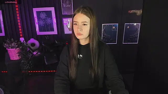 Lily Moonlight online show from 12.14.24