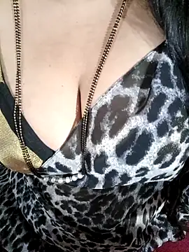 Beautyy38 online show from 03.16.26