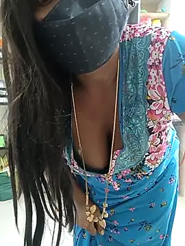 Snapshot of Renuma chatting on 02.15.25 Renuma online show from 02.15.25