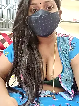 Snapshot of Renuma chatting on 02.15.25 Renuma online show from 02.15.25