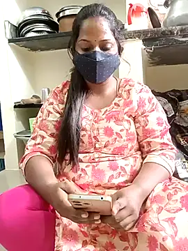 Snapshot of Renuma chatting on 02.18.25 Renuma online show from 02.18.25