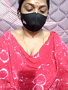 Snapshot of Renuma chatting on 11.01.25 Renuma online show from 11.01.25