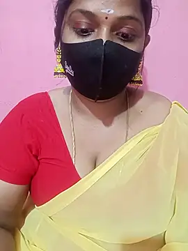 Snapshot of Renuma chatting on 11.29.25 Renuma online show from 11.29.25