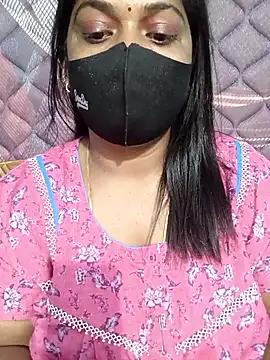 Snapshot of Renuma chatting on 01.13.26 Renuma online show from 01.13.26