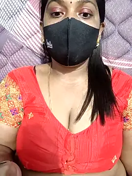 Snapshot of Renuma chatting on 02.06.26 Renuma online show from 02.06.26