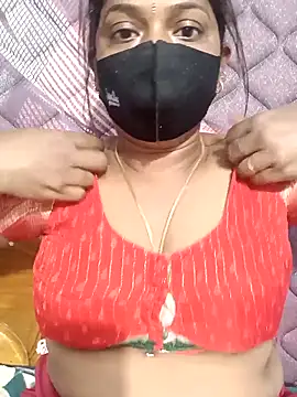 Snapshot of Renuma chatting on 02.21.26 Renuma online show from 02.21.26