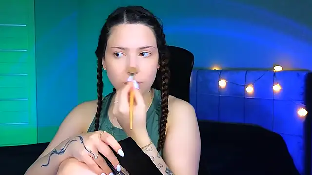 Snapshot of Stacy_Gonzales_ chatting on 03.19.25 Stacy Gonzales  online show from 03.19.25