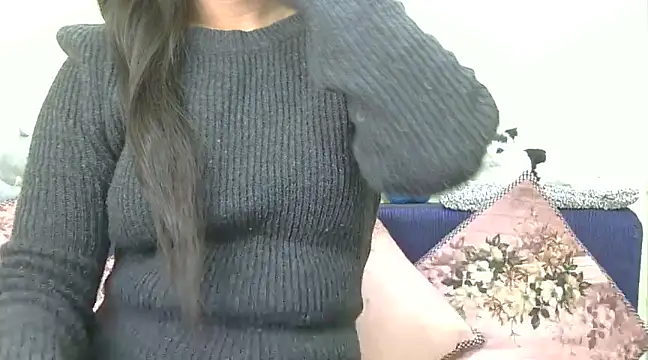 Snapshot of WildRuhi20 chatting on 12.31.24 WildRuhi20 online show from 12.31.24