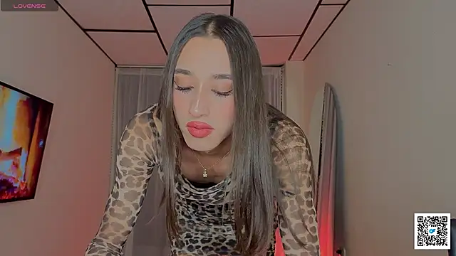 Goddivaa online show from 12.04.25