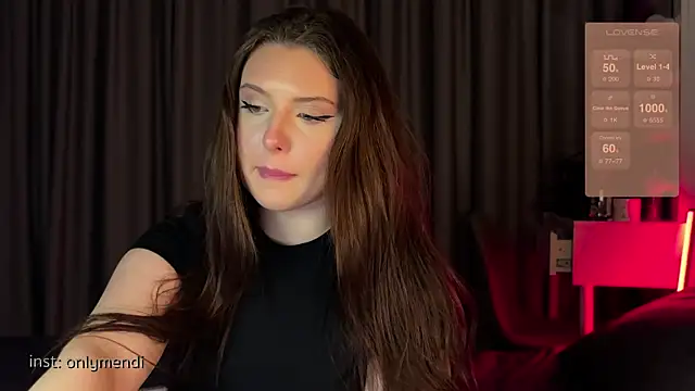 Snapshot of MENNDI chatting on 02.08.25 MENNDI online show from 02.08.25