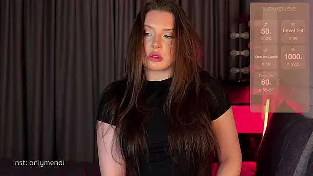 Snapshot of MENNDI chatting on 02.23.25 MENNDI online show from 02.23.25