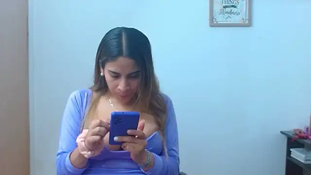 JessicaRabbit04 online show from 03.07.25