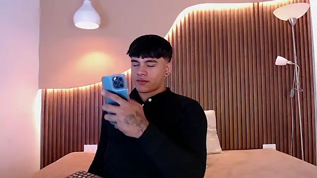 LuciferM Star online show from 02.10.26