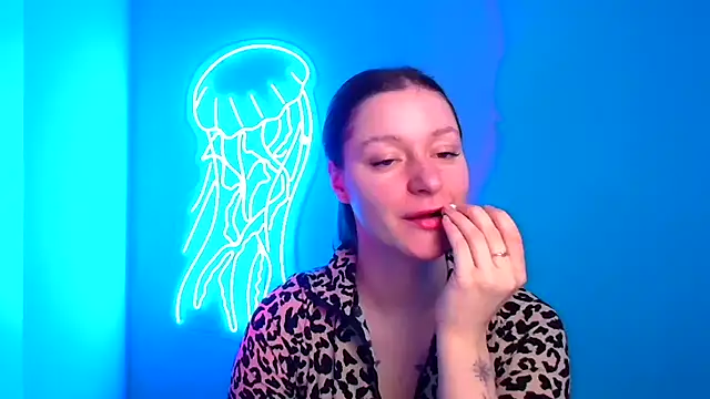 Snapshot of Fantasy_July chatting on 12.18.24 Fantasy July online show from 12.18.24