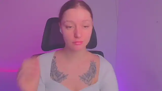 Snapshot of Fantasy_July chatting on 12.21.24 Fantasy July online show from 12.21.24