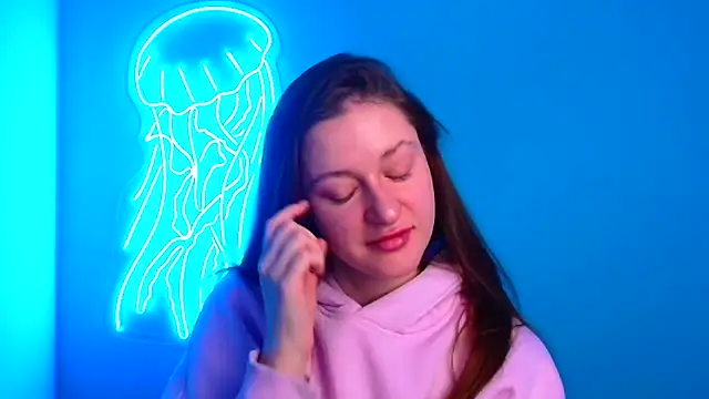 Snapshot of Fantasy_July chatting on 01.25.25 Fantasy July online show from 01.25.25