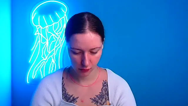 Snapshot of Fantasy_July chatting on 02.04.25 Fantasy July online show from 02.04.25