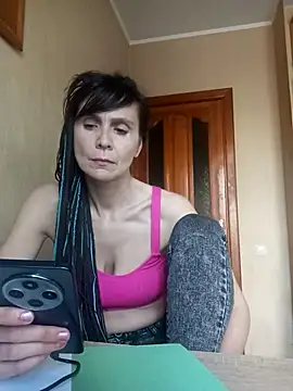 Snapshot of Francenia_lolis chatting on 06.23.26 Francenia lolis online show from 06.23.26