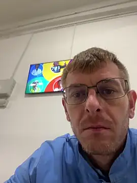 Snapshot of adrian90bi11 chatting on 03.23.26 adrian90bi11 online show from 03.23.26