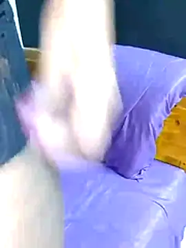 juliya Les online show from 11.20.25