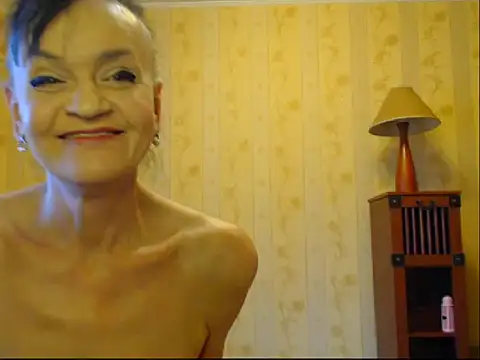 Snapshot of Valentina3859 chatting on 02.18.25 Valentina3859 online show from 02.18.25