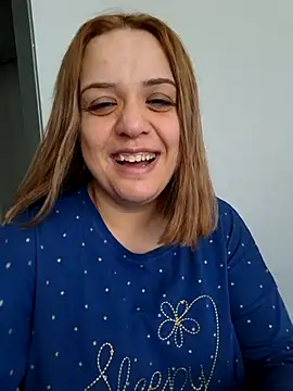 Snapshot of cansuozell chatting on 09.23.25 cansuozell online show from 09.23.25