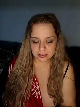 Snapshot of cansuozell chatting on 10.27.25 cansuozell online show from 10.27.25