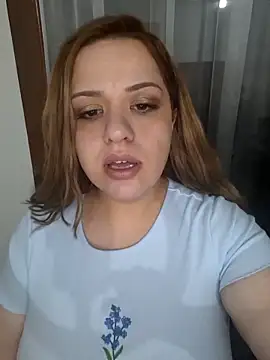 Snapshot of cansuozell chatting on 11.14.25 cansuozell online show from 11.14.25