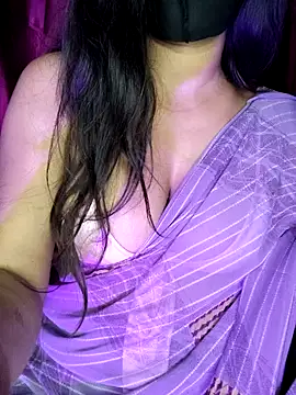 Snapshot of SexyAndHottie chatting on 01.06.25 SexyAndHottie online show from 01.06.25