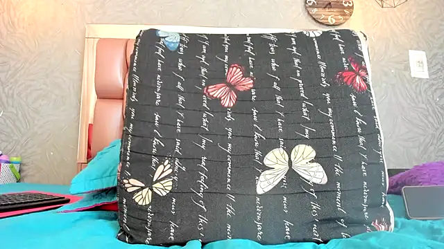 KOURTNEY-- online show from 02.28.26