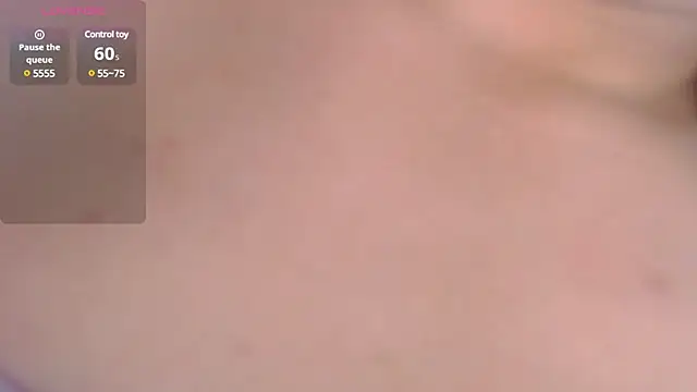 Snapshot of mia_aira chatting on 12.18.24 mia aira online show from 12.18.24