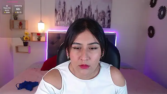 Snapshot of mia_aira chatting on 12.30.24 mia aira online show from 12.30.24