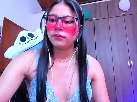  ALLYSON18  online show from 10.26.25