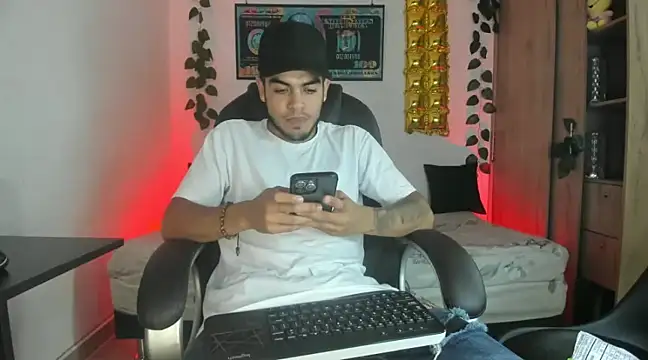 mikee scooth online show from 02.11.25