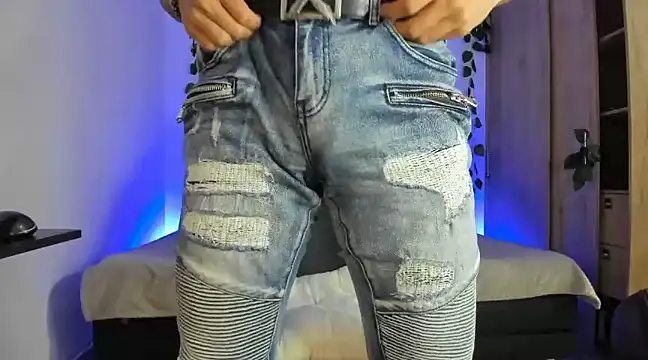 mikee scooth online show from 02.28.25