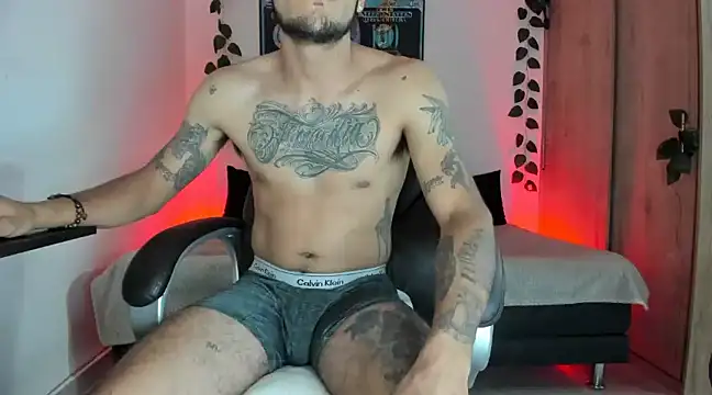 mikee scooth online show from 03.03.25