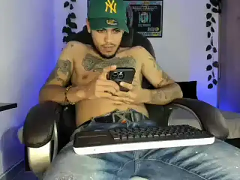 mikee scooth online show from 03.16.25