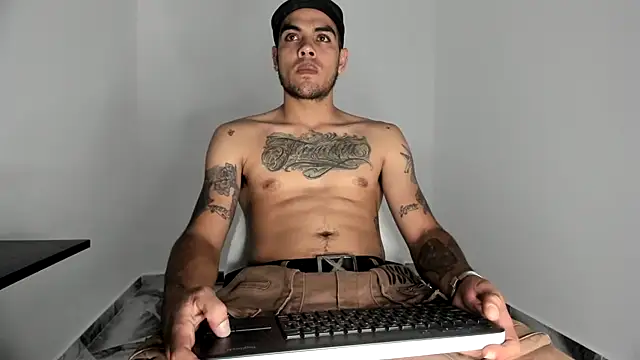 mikee scooth online show from 11.05.25