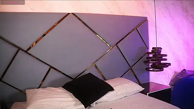 Snapshot of ammy_durand chatting on 01.08.26 ammy durand online show from 01.08.26