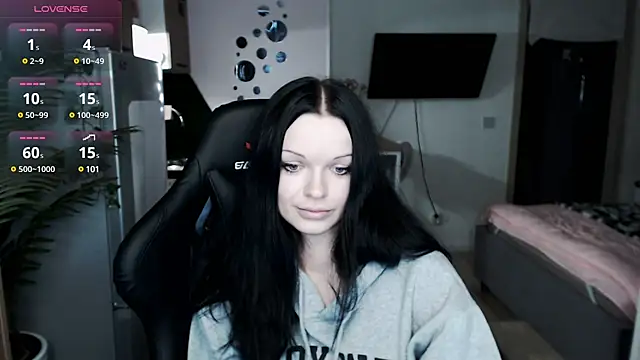 Snapshot of illililliilli chatting on 01.18.25 illililliilli online show from 01.18.25